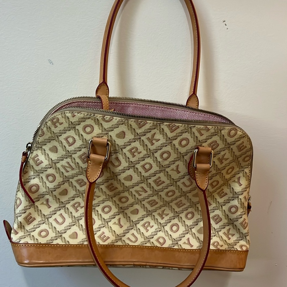 Dooney & Bourke Purse